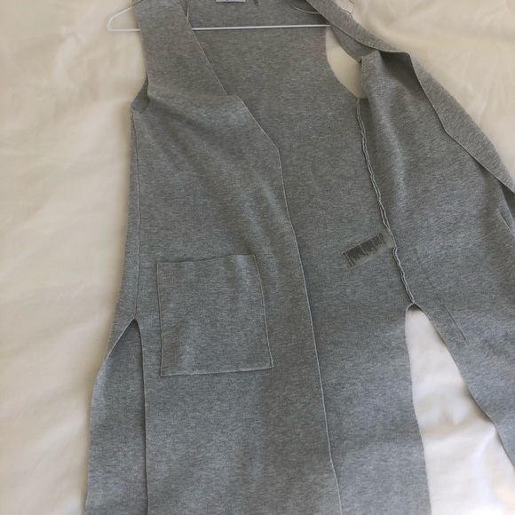 Brand new Dex sleeveless vest shirt - Picture 2 of 3